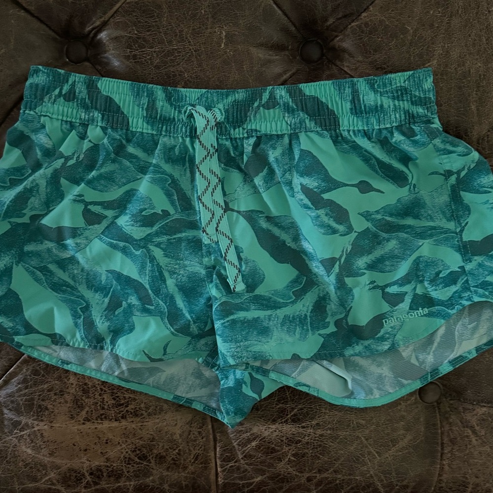Women’s Patagonia Shorts Size M